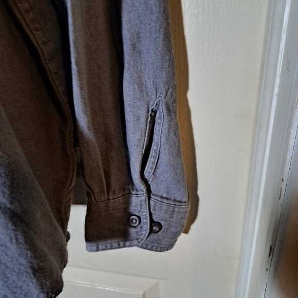 Wrangler authentic button Down shirt XL - Picture 3 of 5